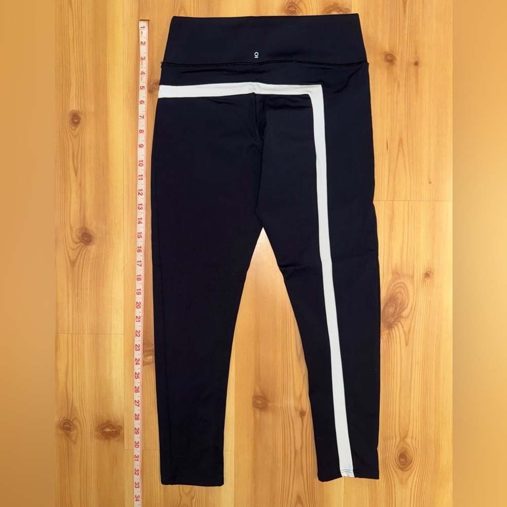 Mid-Rise Black Leggings with White Accent Stripe